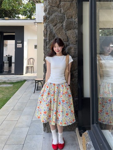 【missy shop】萬花群放短袖上衣及膝裙套裝-80411