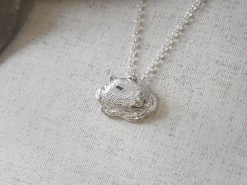 水豚君泡溫泉 | 純銀項鍊 女款 細鍊 立體動物 手工銀飾
