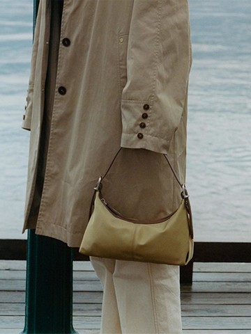 Nylon Water-resistant Structural Mini Bateau Bag [Green/Black]