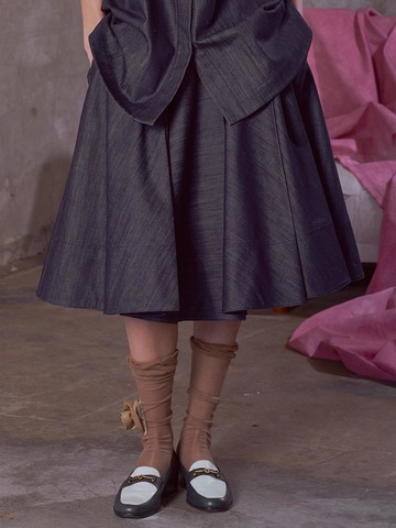WIDE TUCK DENIM SKIRT