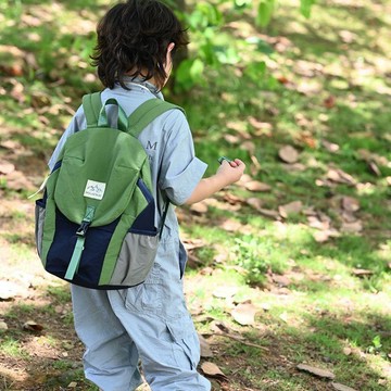 限時優惠⏰ 兒童雙肩包 超輕量 日系潮流 男孩外出包 戶外背包 幼稚園書包 輕便防潑水 休閒