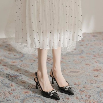 法式水鉆一字帶黑色職業高跟鞋女細跟2025年新款春夏包頭氣質涼鞋