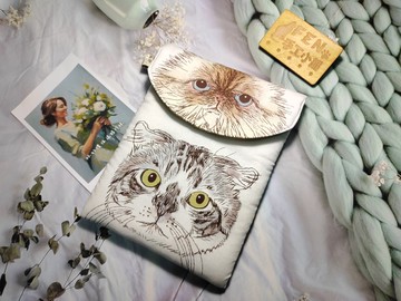 袋物系列-日本限量厚棉布設計師白底大貓頭款-7.8吋電子書保護套