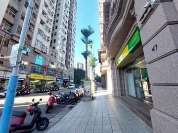 江子翠六分鐘 | 千坪商場 | 好招工 | 可分售｜新北市板橋區莊敬路