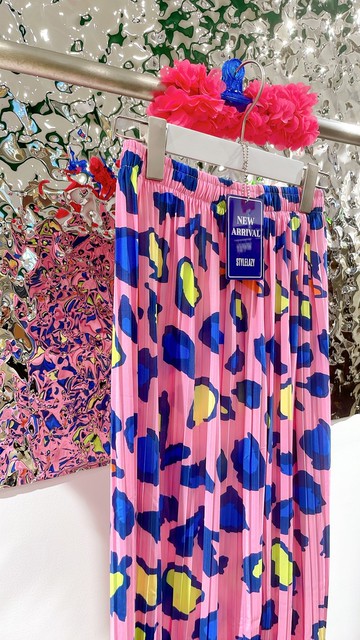 粉紅豹紋百摺裙