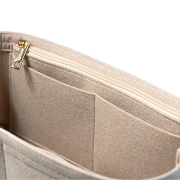 Add On | 拉鍊口袋 + 2前小口袋(保護貴重物品及易儲存鎖碎物品)