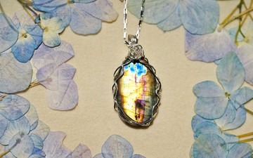 純手工純銀繞線彩色拉長石吊墜