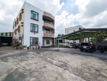 歸仁三代同堂合法漂亮農舍｜台南市歸仁區南潭三街