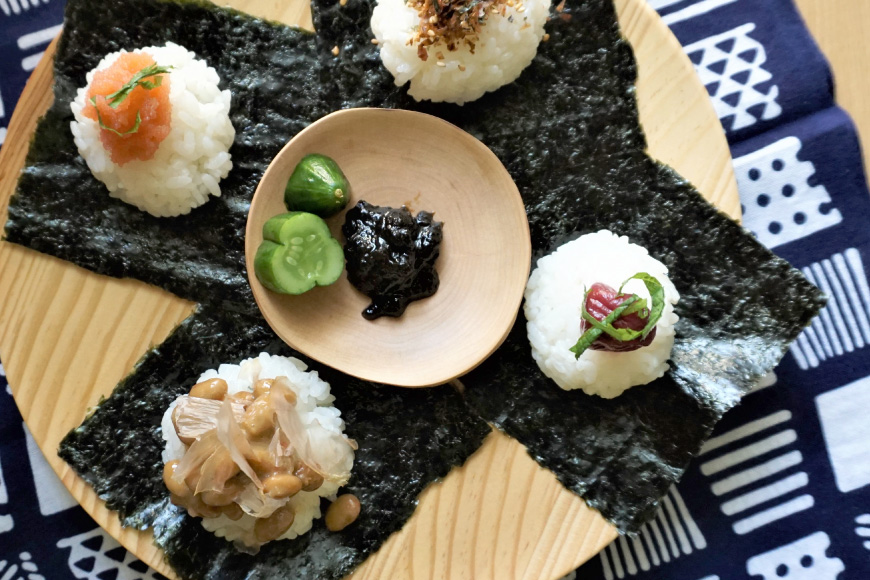 海苔 みちのく寒流のり 金印 ご家庭用 全形30枚(10枚×3袋) 国産 のり 焼き海苔 焼きのり 乾物   小野徳   宮城県 気仙沼市 [20561766]