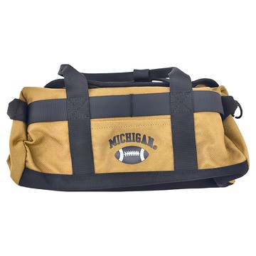 NCAA Michigan 小圓桶側背包  深卡其色  27 x 14 x 14cm