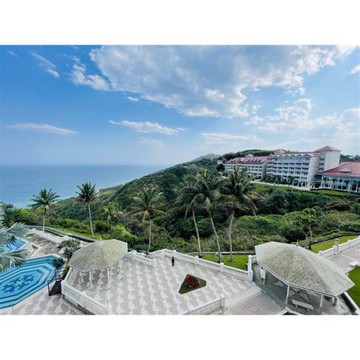 花蓮旅遊｜好享住奢華★雙五星｜英倫華麗遠雄悅來&峽谷奢華太魯閣晶英.朝陽秘境.綠水文山.四八坑道.多彩金針花季3日｜台中出發_26XGHUL17T