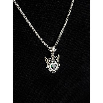 【SK飾品】復古綠 翅膀愛心項鍊【850549】設計感項鍊/鈦鋼項鍊/毛衣鍊