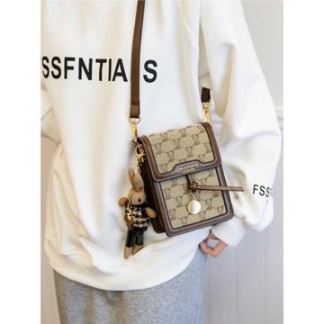 單肩斜挎包女小熊手機包百搭撞色帆布包2024新款迷你ins潮小包包