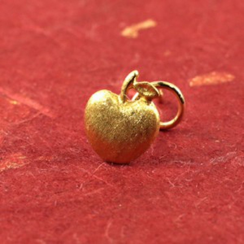 純金 24金 ピアス りんご 片耳ピアス レディース キャッチのいらないピアス 18k K18 18金 キャッチナッシャー リンゴ 林檎 アップル 送料 通販 Lineポイント最大4 0 Get Lineショッピング