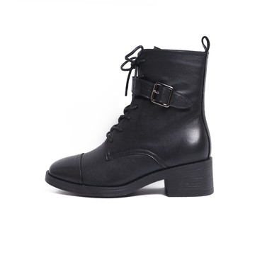 KOKKO個性俐落感繫帶微方頭粗跟短靴黑色