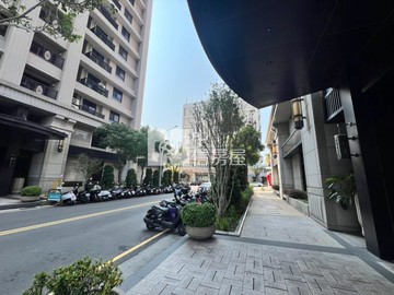 三大商圈時代菁英美三房大平車｜台中市太平區樹孝路