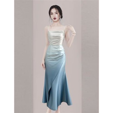 2026年春季新款女裝輕奢貴氣高級感吊帶收腰褶皺修身魚尾連衣裙子