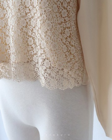 日本製復古剪裁蕾絲拼接長袖米色背後扣古著襯衫