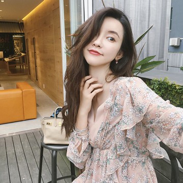 2022春秋新款v領仙女碎花雪紡長袖氣質超仙森系桔梗連衣裙子女夏