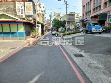 羅東夜市電梯收租店面｜宜蘭縣羅東鎮公正街