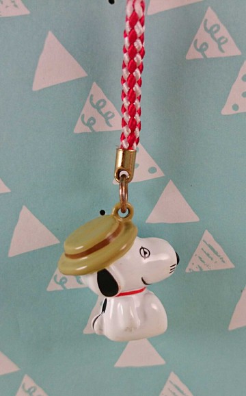 【震撼精品百貨】史奴比Peanuts Snoopy  手機吊飾 咖啡色帽子 震撼日式精品百貨