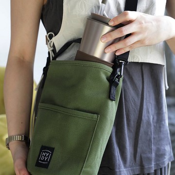 【日本/台灣/香港-限定販售】水瓶斜肩包(軍綠色)