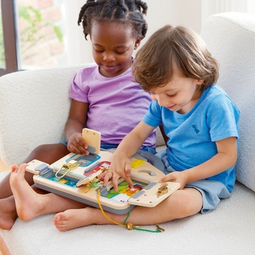 🚚快速出貨【德國Hape】 多功能門鎖忙碌板｜生日禮物、週歲禮、木製玩具