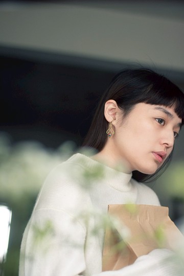 小室 | 窗花琉璃 耳針款 - 成對販售