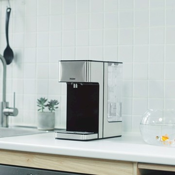 【Haier 海爾】 新一代2.5L全淨化鋼鐵海豚-瞬熱式淨水器開飲機 WD252B (SGS檢驗-可濾生水)