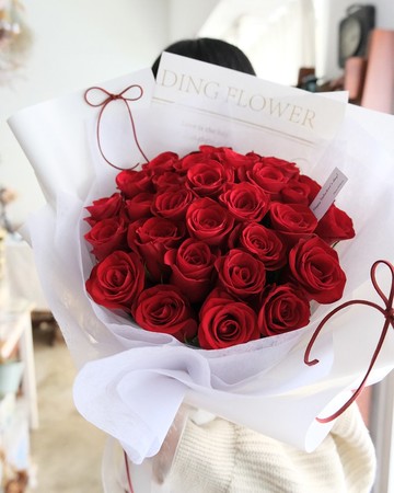 鮮花│30朵甜蜜寵愛 紅玫瑰花束│生日 告白 求婚 祝福 情人節