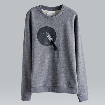 【摩達客】韓國進口設計品牌DBSW火箭上太空圓領長袖T恤