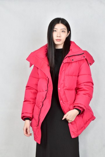 (M) balenciaga粉色羽絨連帽外套