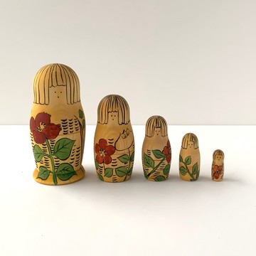 手繪花紋俄羅斯娃娃 5 入組