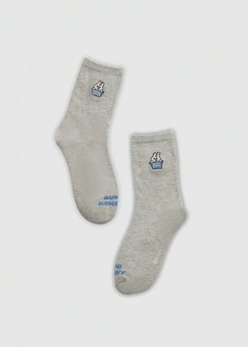 兔子便利商店系列．刺繡中筒襪(淺麻灰-刺繡Mogu購物)
