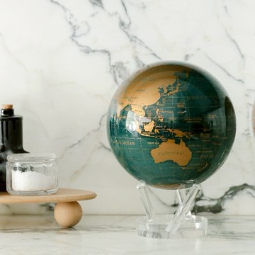 [快速出貨]【MOVA光能地球儀】綠色與金色 居家擺設．精緻送禮．轉運．紀念日．自轉．情人節