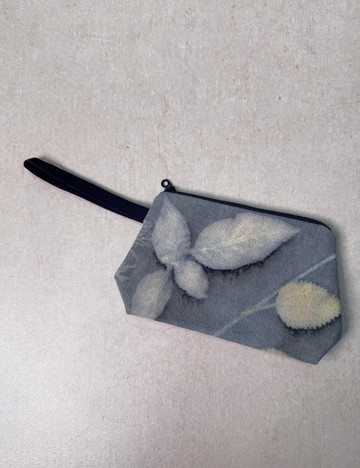 【記憶有限】EcoPrint 花葉移印化妝包-芝麻