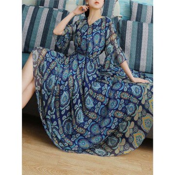 夏季碎花連衣裙海邊度假裙子胖mm寬松沙灘裙波西米亞大碼顯瘦長裙