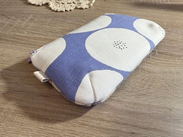 雙色相遇/正反雙配色手作拉鍊包/ 紅豆麵包系列霧藍小花日