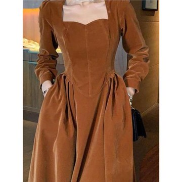 2025新款早秋法式高級感小個子方領連衣裙子女裝穿搭收腰顯瘦長裙