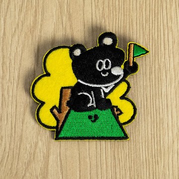 刺繡別針 / 黑熊寶寶