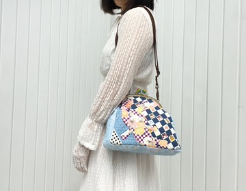 吻鎖口金包包 斜背包 側背包 單肩包 兔子在格紋裡