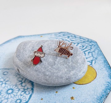 耶誕快樂 聖誕老公公 X麋鹿 填色純銀耳針 一對 交換禮物