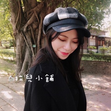 「拉兒小舖」台灣現貨 韓版  復古  皮革拼接報童帽  格子 英倫帽 貝蕾帽 八角帽 貝雷帽