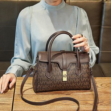 水桶手提女包2024新款復古斜挎單肩包大氣禮物托特包中年媽媽包潮