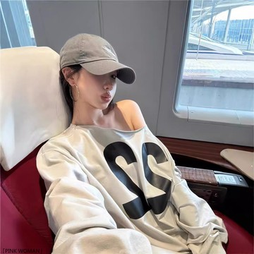 美式復古字母印花衛衣女早秋慵懶風休閒寬鬆oversize斜肩套頭上衣