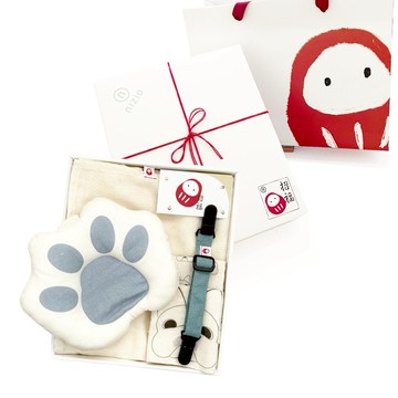 【nizio】招福掌隨身枕包巾彌月禮物組  (附禮袋+禮盒搭配紅棉線)