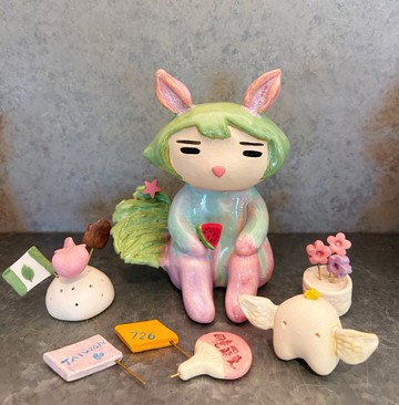 Qimii奇蜜星球的小奇獸/互動式療癒陶偶/兔耳小奇