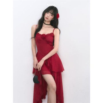 溺水三魚新疆穿搭不規則紅色連衣裙女夏天巨好看辣妹吊帶裙長裙