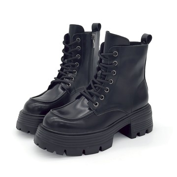 短靴 馬丁靴 厚底靴 柔霧微光經典馬汀風輕量厚底增高經典短靴 ROBINLO (BUSBY 夜幕黑)