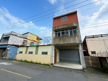 美濃博愛街稀有大地坪建地+透天｜高雄市美濃區博愛街